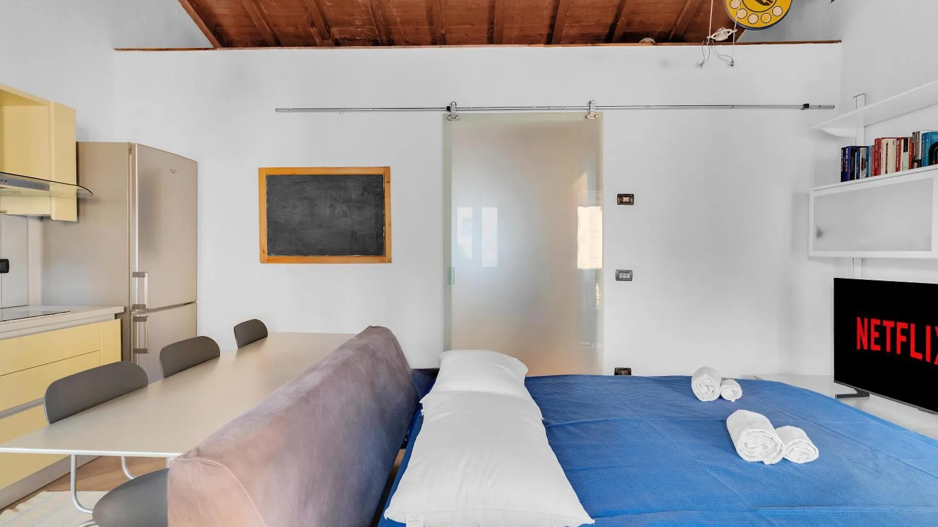 Апартаменты Shiba Loft In The Heart Of Desenzano Дезенцано-дель-Гарда Италия